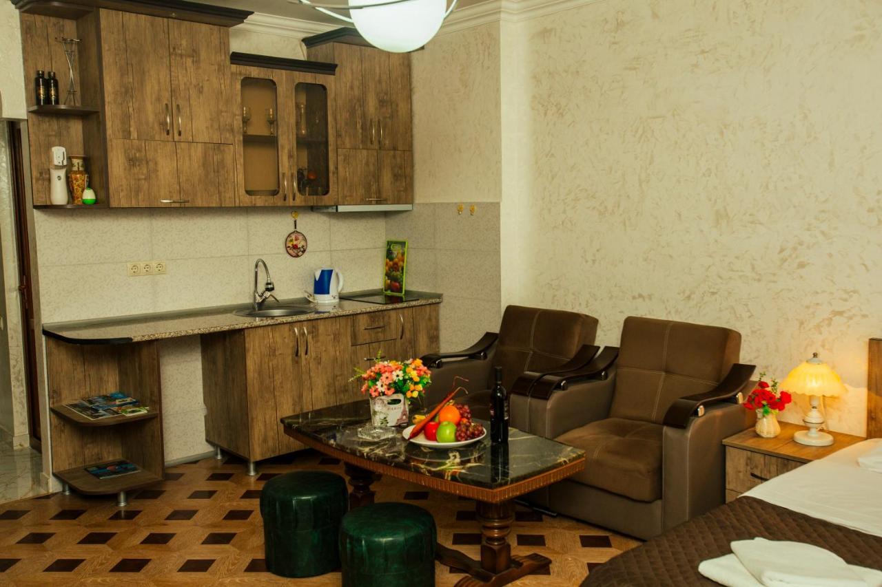 Royal Apartments Батуми Экстерьер фото
