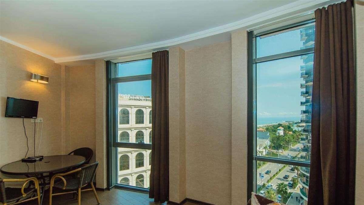 Royal Apartments Батуми Экстерьер фото